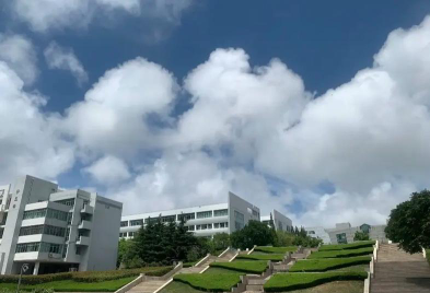 青岛师范大学金家岭校区阅读区