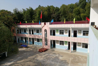 城关鱼塘小学阅读区