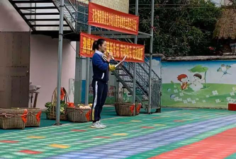 英德市石牯塘镇晨光艺术幼儿园阅读区