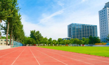 山东省济南第七中学阅读区