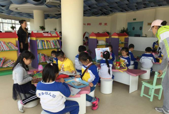 青岛市市北区育圣幼儿园阅读区
