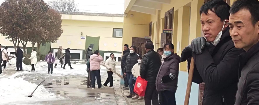 西和县何坝镇李山小学阅读区