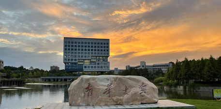南华师范大学雨母校区阅读区
