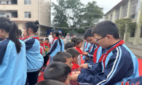 礼县上坪乡中心小学阅读区