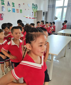 蓝田县马楼乡元君庙小学学前班阅读区