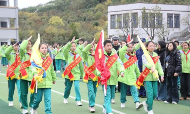 都匀市第一完全小学校阅读区