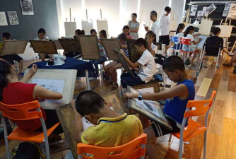 绍兴市艺源美术培训有限公司阅读区