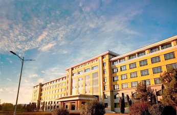 黑龙江民族职业师范学院阅读区