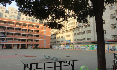 太原三立中学阅读区