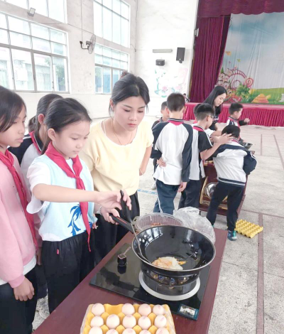 佛山市海尾小学阅读区