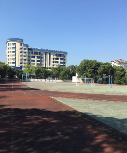 利辛县张村镇三里湾中学阅读区