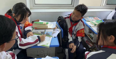 长兴县泗安镇中学阅读区