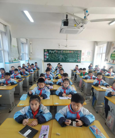 广州市从化市向阳小学阅读区