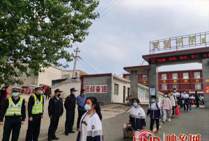 光山县罗陈中学阅读区