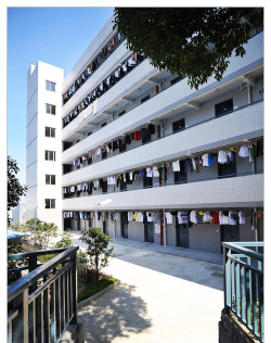 长乐市高级中学阅读区