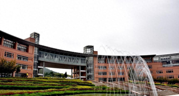 山东建设学院阅读区