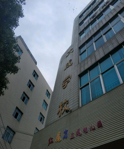 五华区大成学校阅读区