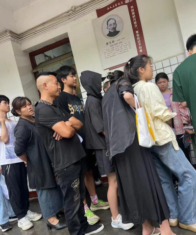 开江县骑龙乡初级中学阅读区