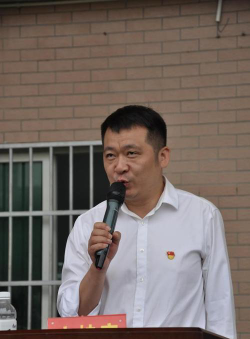 岳阳县第二中学阅读区