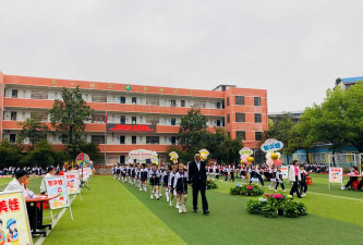 衡阳市石鼓区演武坪小学阅读区