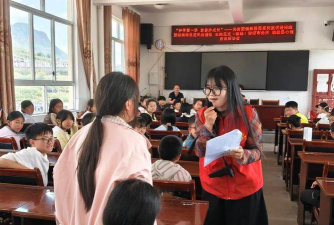 镇雄县塘房乡中学阅读区