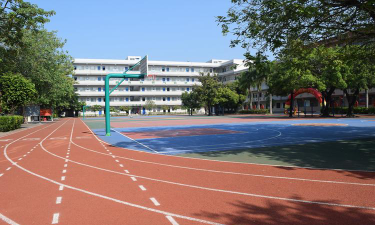 陆丰市东海中学阅读区