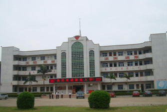 陆丰市东海龙潭中学阅读区