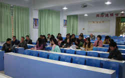 澄海市湾头中学阅读区