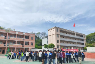 罗甸县逢亭中学阅读区