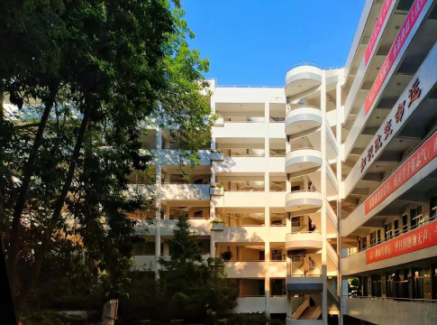 潮阳六都中学阅读区