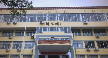 中江县兴隆学校兴安中学阅读区