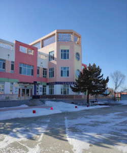 阔什萨特玛乡第二中心小学阅读区