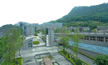 四川省兴文县第二中学阅读区