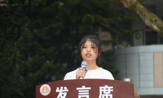 四川省蓬溪县任隆中学阅读区