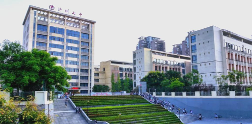 四川省泸州市第七中学阅读区