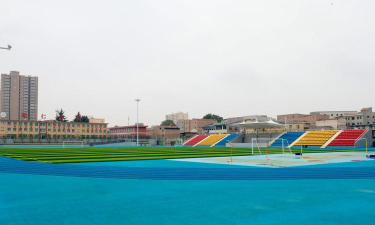 乐山市第六中学阅读区