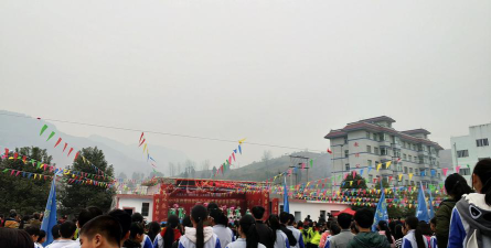 仁怀市九仓镇九仓中学阅读区