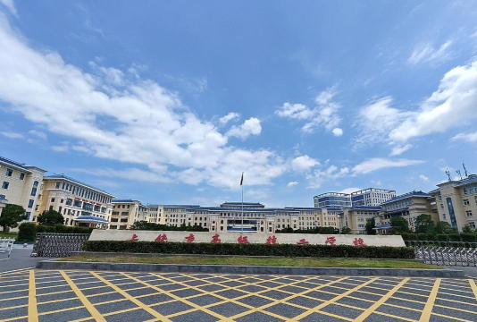 平南县成才职业技术学校阅读区