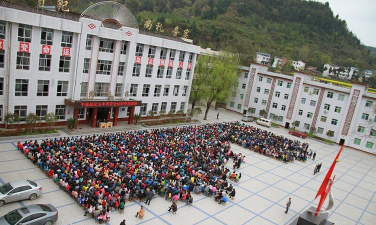 平昌元山中学阅读区