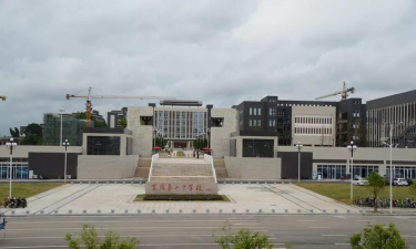 富顺县第二中学阅读区