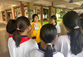 神山中学阅读区