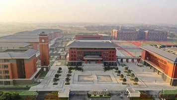广汉市和兴镇中学阅读区