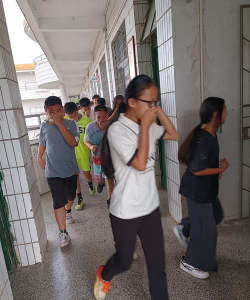 峨眉山市第三中学阅读区