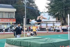 子良镇水田中学阅读区