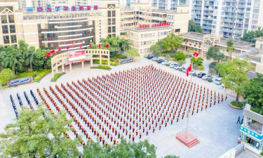 高明市第四中学阅读区