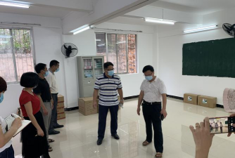 封开县莲都镇中心小学深底教学点阅读区