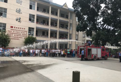 保山市隆阳区芒宽民族中学阅读区