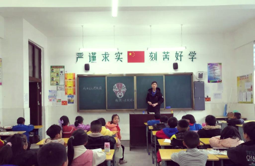 大方县百纳乡百纳中学阅读区