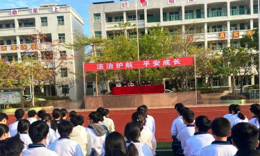 饶平县九村中学阅读区