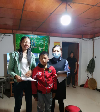 沾益县炎方乡第二中学阅读区